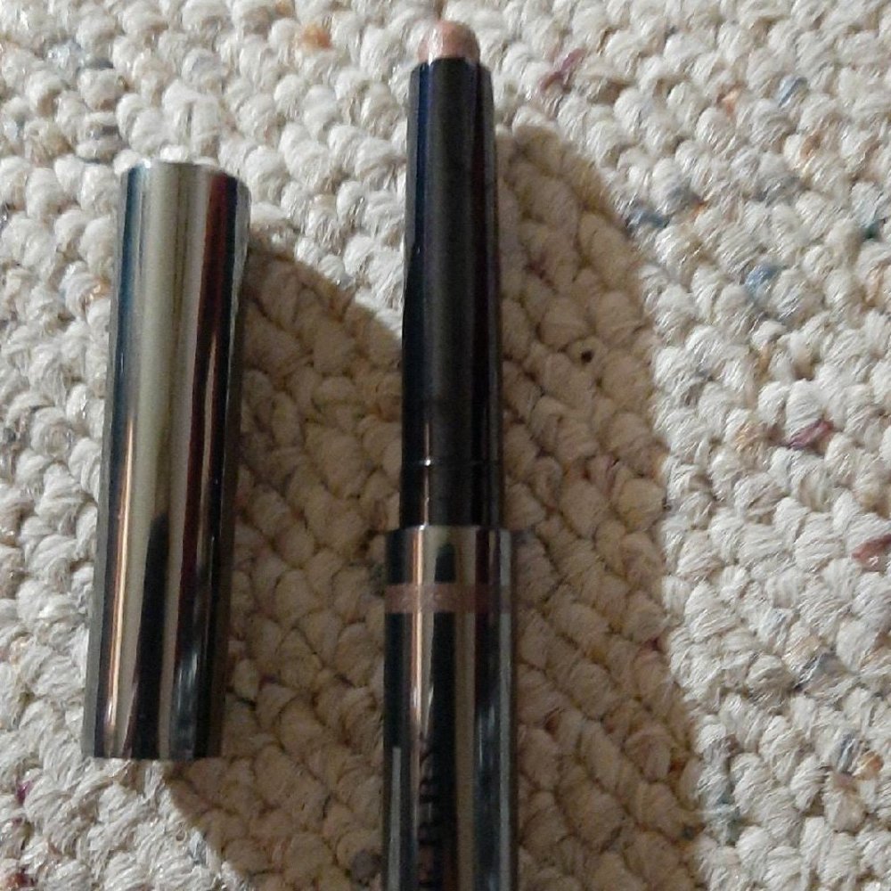 Burberry Midnight brown eye color contour